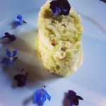 Cruditè di broccolo in salsa dolce alla senape e coriandolo