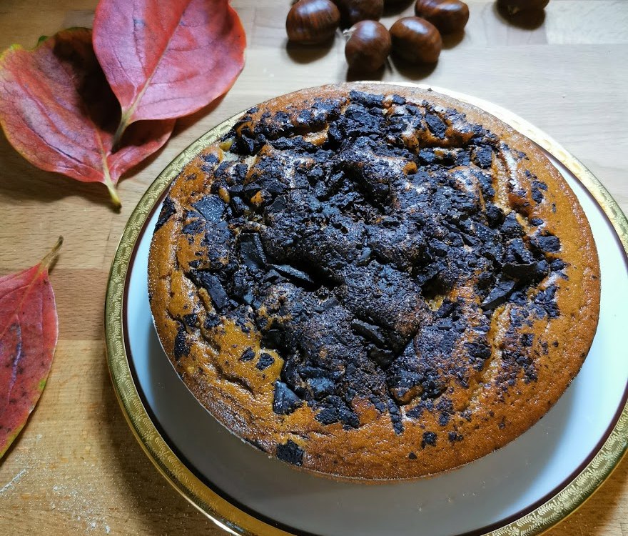 Torta di castagne, pere e cioccolato