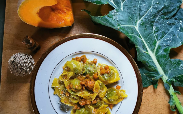 Tortelli con cavolo nero e zucca