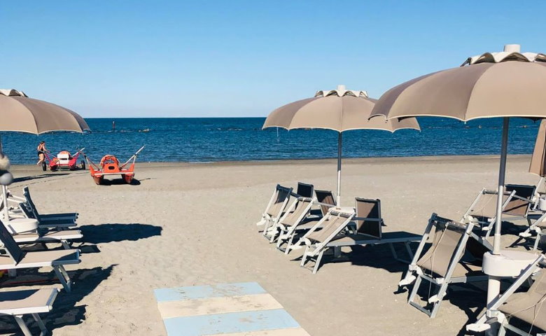 June by the seaside in Igea Marina… the whole beach just for you!